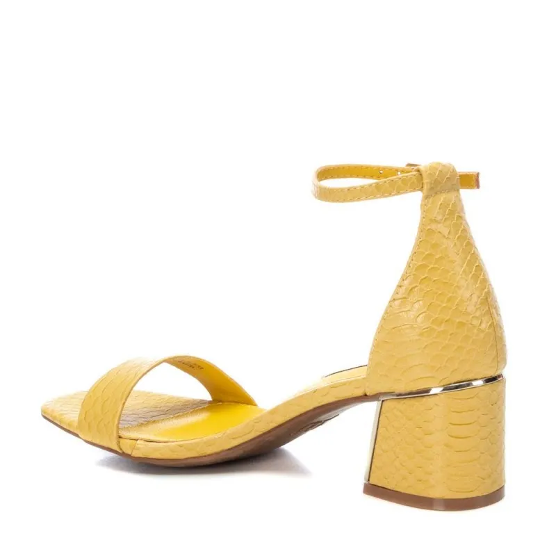 Sandalia de mujer XTI 045270 Amarillo
