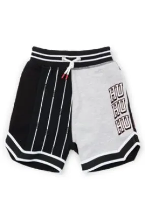 Shorts para niños en algodón con mezcla de diferentes logos