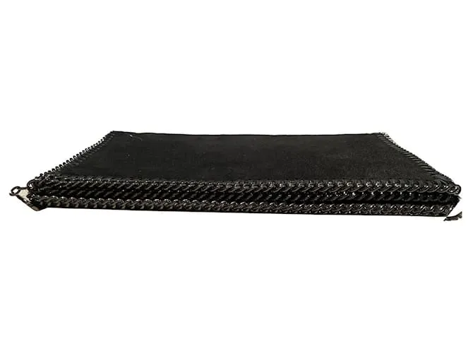 Stella Mc Cartney Stella McCartney Falabella Clutch plegable en cuero vegano negro 